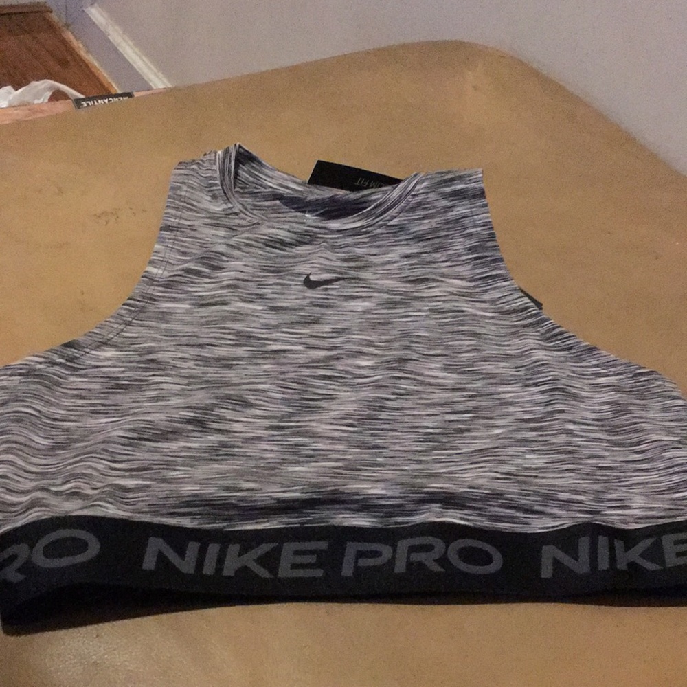 Brand New Nike pro
